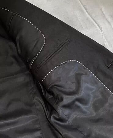 пиджак мужского кроя: Пиджак мужской 
В черном цвете 
Размер S — 4