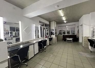 помещение гараж: Косметологическая студия 42 м², С ремонтом, С оборудованием — 1
