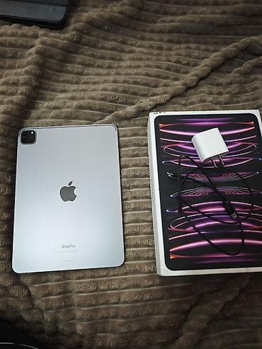 Техника и электроника: Планшет, Apple, память 128 ГБ, 11" - 12", Б/у, Классический цвет - Серый — 2