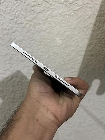 ipad 8th gen: Планшет, Apple, память 64 ГБ, 8" - 9", Wi-Fi, Классический цвет - Серебристый — 3