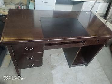 Офисные столы: Офисный стол, Нерегулируемый, цвет - Коричневый, Прямоугольный, ЛДСП — 1