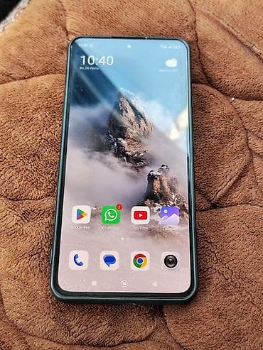 Xiaomi 12T, 256 ГБ - Экран: 6.67", AMOLED, отверстие под фронтальную