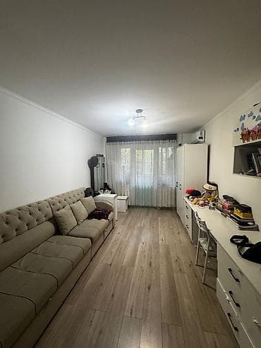 однокомнатная квартира продажа: 1 комната, 32 м², 104 серия, 1 этаж — 1