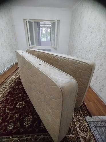 born puh: Два пружинных матраса LIVART (Корея), размер каждого — ?20 см — 1