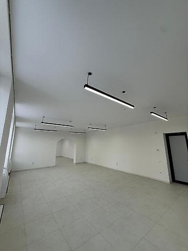 недвижимость каракол: Сдаю Аренда офисов, 94 м², В бизнес центре — 6