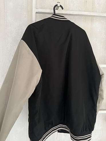 Жеке буюмдар: Эркектердин толстовкасы, M, L, Колдонулган, түсү - Кара, Акылуу жеткирүү, Өзү алып кетүү — 2