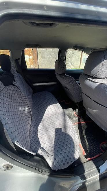 lada 2105: Toyota Ist: 2003 г., 1.3 л, Автомат, Бензин, Хэтчбэк — 6