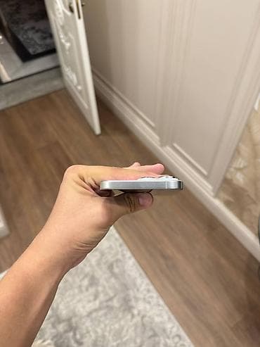 iphone xp: IPhone 16 Pro Max, Б/у, 256 ГБ, White Titanium, 95 % — 6