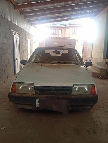 ВАЗ (ЛАДА) 2109: 1999 г., 1.5 л, Механика, Бензин, Универсал at lalafo.kg ВАЗ (ЛАДА) 2109: 1999 г., 1.5 л, Механика, Бензин, Универсал