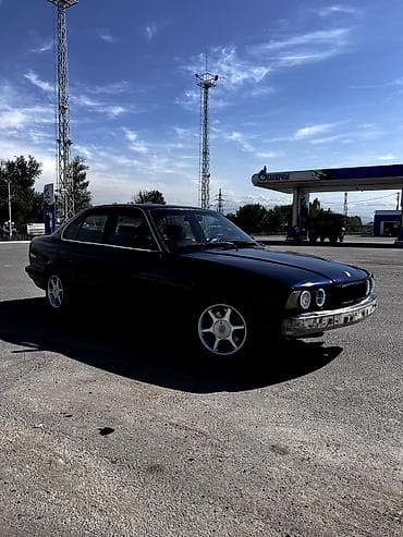 BMW: BMW 5 series: 1991 г., 2.5 л, Кол менен иштөөчү, Бензин, Седан — 4