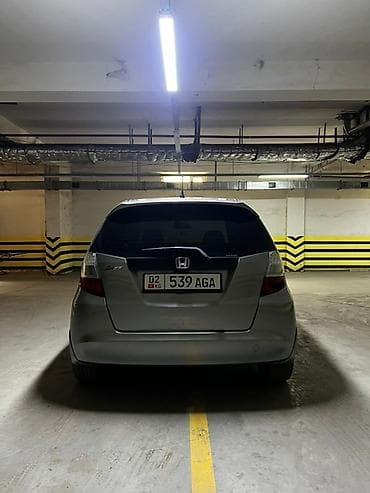 Honda: Honda Jazz: 2010 г., 1.4 л, Механика, Бензин, Хэтчбэк — 4