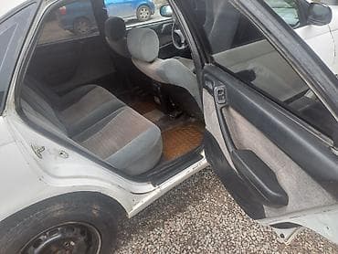 е38 бампер: Toyota Carina E: 1993 г., Бензин, Седан — 7