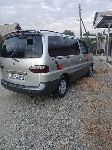 Hyundai Starex: 2000 г., 2.6 л, Кол менен иштөөчү, Дизель, Вэн/Минивэн — 3