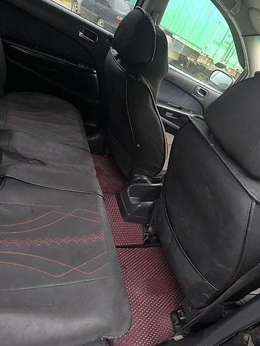 Honda Stream: 2000 г., 2 л, Автомат, Бензин, Минивэн