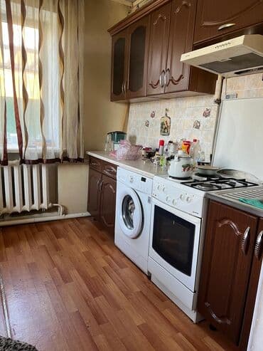 комплект стол и стулья: Кухонный гарнитур, Б/у, цвет - Коричневый, МДФ, Платная доставка — 2