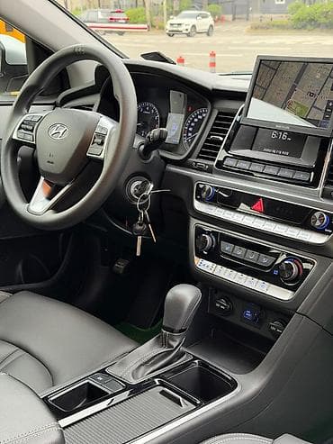 Hyundai Sonata: 2021 г., 2 л, Автомат, Газ, Седан — 7