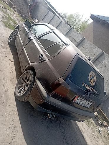 colf 2: Volkswagen Golf: 1992 г., 1.8 л, Механика, Бензин, Хэтчбэк — 3