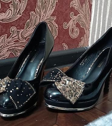 продать часы бишкек: Туфли (лакированные)
размер:38
каблук 10см
700 с — 1