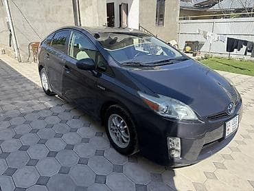 corolla s: Toyota Prius: 2011 г., 1.8 л, Гибрид, Лифтбек — 7