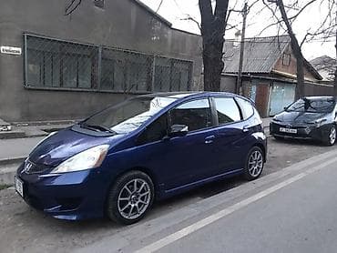 люки крыши: Honda Fit: 2009 г., 1.5 л, Автомат, Бензин, Хэтчбэк — 2