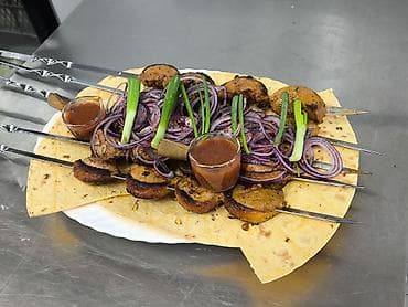 5 микр: Добрый день ищу работу . Меня зовут Азиз 27 лет живу в Бишкеке . Тел — 3