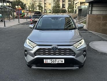 два авто: Toyota RAV4: 2020 г., 2.5 л, Вариатор, Гибрид, Кроссовер — 4