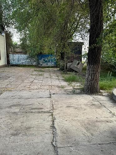 тез арада: Срочная продажа нежилое помещение с прилегающей территорией. Участок 5 — 5