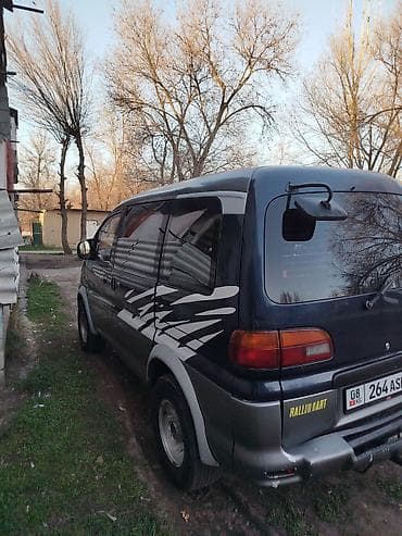 sprinter 4 4: Mitsubishi Delica: 1996 г., 2.8 л, Автомат, Дизель, Минивэн — 5