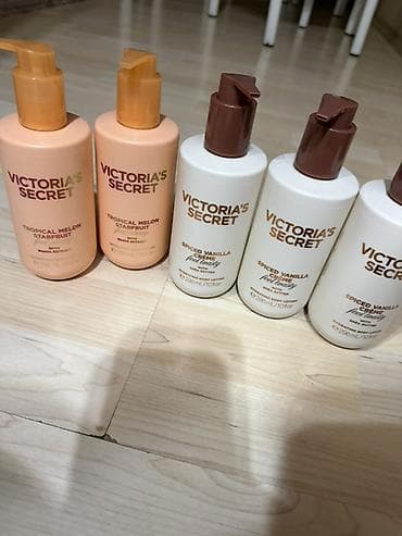 Личные вещи: Лосьоны для тела Victoria’s Secret, 236 мл (8 fl oz) с помпой — 1
