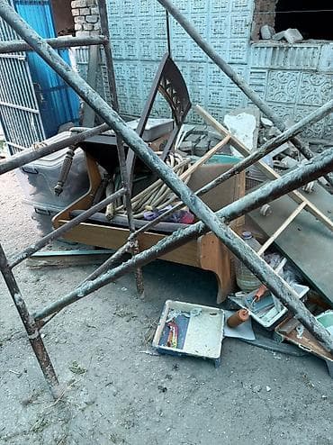 бесплатная: Отдам даром старую мебель на дрова и рамы самовывоз — 4