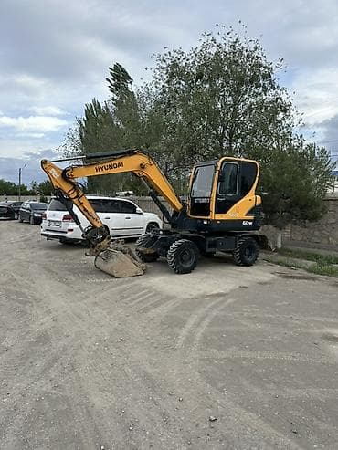 асфальт стяжка: Экскаватор, Hyundai, Колесный — 2