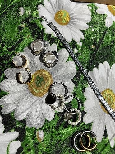 сережа: Продается набор украшений.Подойдет как на повседневную носку,так и на — 2
