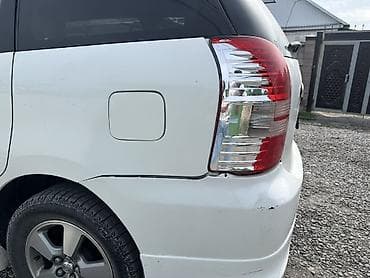 Toyota WISH: 2003 г., 1.8 л, Автомат, Бензин, Минивэн — 3