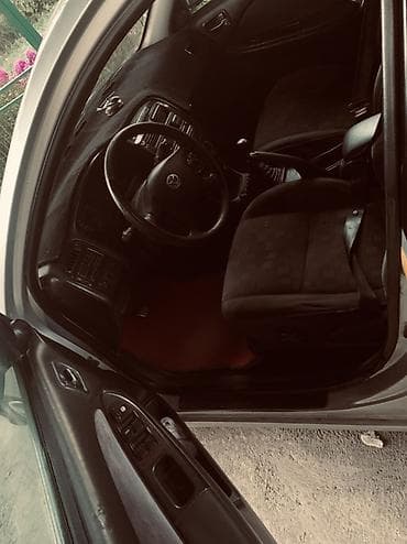 Toyota Avensis: 2002 г., 2 л, Механика, Дизель, Универсал — 4