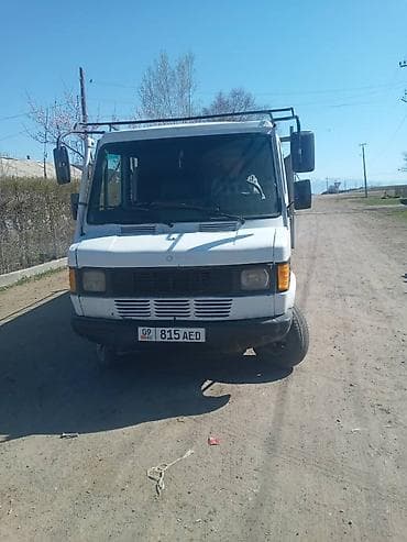 Жүк ташуучу унаа, Mercedes-Benz, Дубль, 4 т, Колдонулган — 2