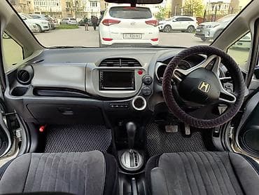 фит 2015: Honda Fit: 2009 г., 1.3 л, Автомат, Бензин, Хэтчбэк — 7