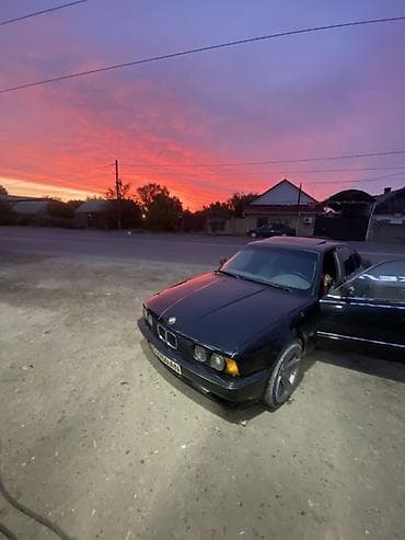 кресло для руля logitech g29: BMW 5 series: 1990 г., 2 л, Механика, Бензин, Седан — 1