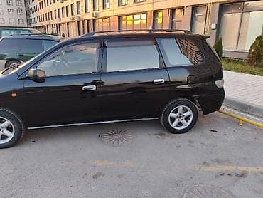 гранд хайландер: Toyota Gaia: 2000 г., Минивэн — 5