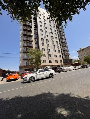 продается дом первая линия: Продаю Магазин В жилом доме, 44 м², Свежий ремонт, С кондиционером, 1 этаж — 3