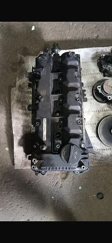 Клапанная крышка ДВС (крышка ГБЦ) для Kia Sportage QL, двигатель D4FD at lalafo.kg Клапанная крышка ДВС (крышка ГБЦ) для Kia Sportage QL, двигатель D4FD