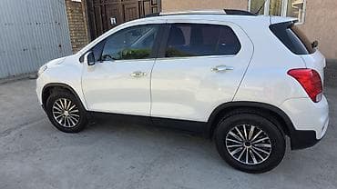 маш: Chevrolet Trax: 2017 г., 1.4 л, Автомат, Бензин, Кроссовер — 8