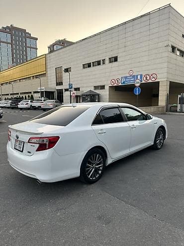 нива битый: Toyota Camry: 2013 г., 2.5 л, Автомат, Гибрид, Седан — 5
