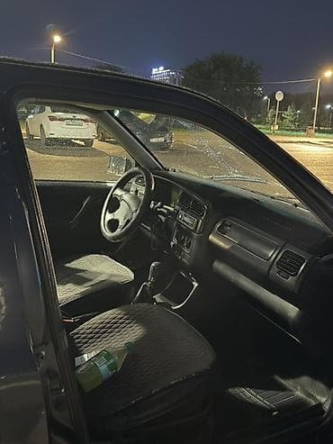 Продажа авто: Volkswagen Vento: 1993 г., 1.8 л, Механика, Бензин, Седан — 6