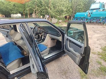 Mercedes-Benz W124: 1995 г., 3.2 л, Автомат, Бензин, Седан — 6