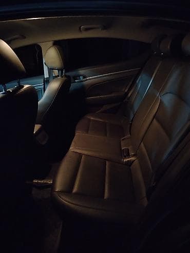 rexton 2020: Hyundai Avante: 2017 г., 1.6 л, Автомат, Бензин, Седан — 10