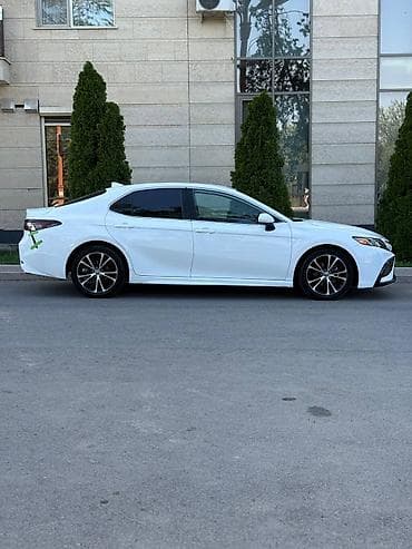 бу чехлы: Toyota Camry: 2020 г., 2.5 л, Автомат, Бензин, Седан — 6