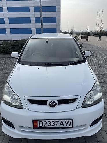 Toyota Ipsum: 2004 г., 2.4 л, Автомат, Бензин, Минивэн