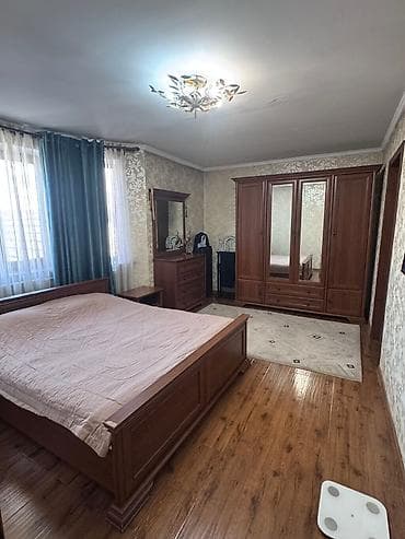 воост: 220 м², 6 комнат, Пишпек, Без подселения — 6