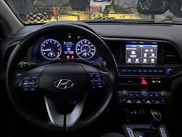 kia stringer: Hyundai Elantra: 2019 г., 2 л, Автомат, Бензин, Седан — 8