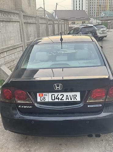 civic: Honda Civic: 2009 г., 1.3 л, Автомат, Бензин, Седан — 5